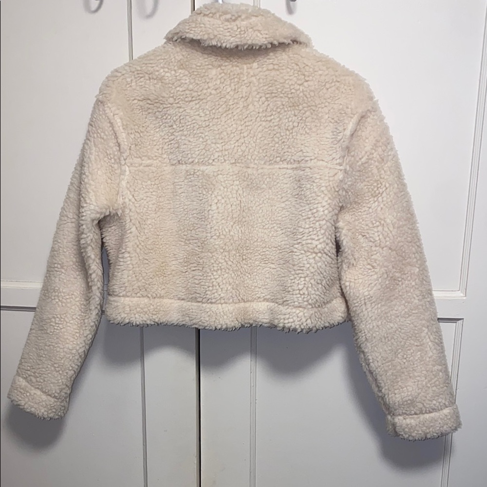 May Design Small Cozy Beige Sherpa Jacket - Picture 3 of 14